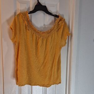 3/$16💥 Melissa Paige Mustard Yellow Off-the-Shoulder Peasant Top sz L